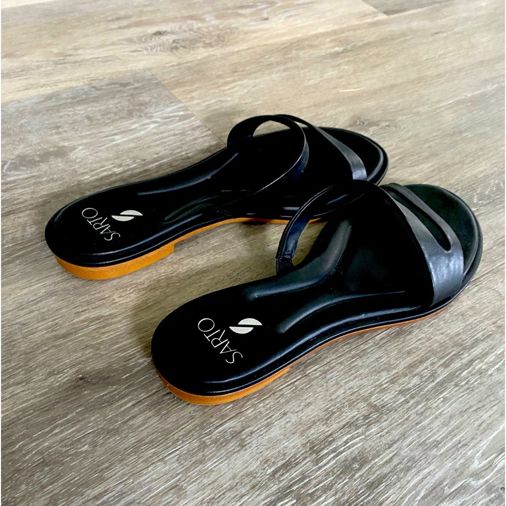 Franco Sarto black sandal flats